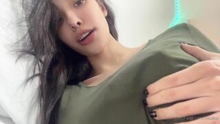 Voulezj Squeezing her Big Tits While no one at Home Onlyfans Video