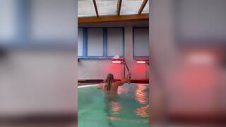 Alysha Newman Swimming While Fully Nude Onlyfans Video