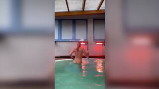 Alysha Newman Swimming While Fully Nude Onlyfans Video