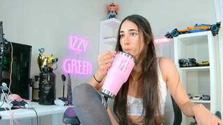 Izzy Green Clean Pussy Dildo Fuck Leaked Live Stream Video