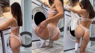 Natalie Roush Washer Striptease OnlyFans Video Leaked