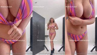 Beth Lily Squeezing Juicy Melons in Bikini Onlyfans Video