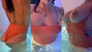 Joanniefit Takes Out Her Juicy Nipples Onlyfans Video