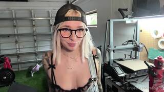 Babyfooji Nude Pussy Fucked in the Garage Onlyfans Video