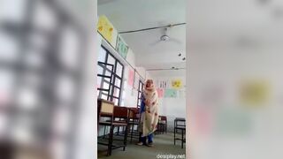 porn scandal of teachers in pakistan public school goes viral
 Indian Video