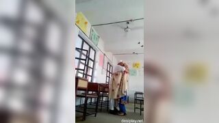 porn scandal of teachers in pakistan public school goes viral
 Indian Video