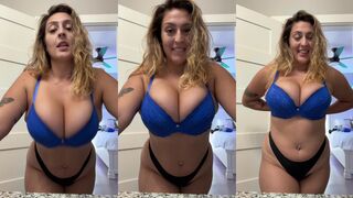 Xoxo_t Bounces Her Massive Boobs Onlyfans Video