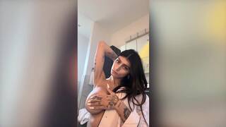 Mia Khalifa After Shower Nude Tease Onlyfans Video Leak