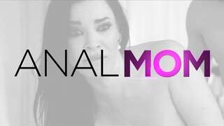 Addyson James Backdoor Secrecy Stepmom Anal Banged