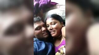 Nephew kisses with rustic aunty
 Indian Video Tape