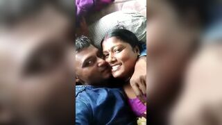 Nephew kisses with rustic aunty
 Indian Video Tape