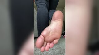 Amazing Avery Feet joi