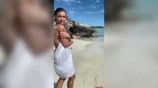 Rachel Cook Naked Beach Teasing Video Tape Leaked