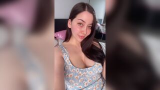 I Won’t Wear Panties Under My Dress For You [Reddit Video]