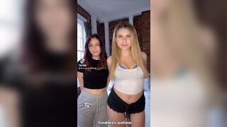 Vanessaprawnstar Lesbian Naked Tiktok Friends Leaked