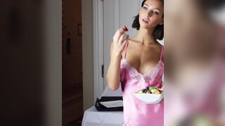 Rachel Cook Nude Nightgown Modeling Video Leaked