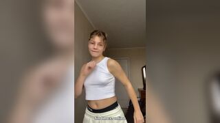 Young Little Titties Braless Tiktok Dance Leaked