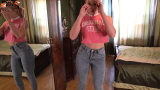 Foxy Babe Teases her Huge Ass in Leaked Onlyfans Video