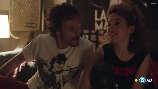 Maria Valverde – Hermanos (2014) 2 Sextape Scene