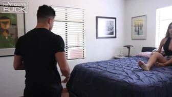 Julian Rodriguez Fucks Rachel Ford