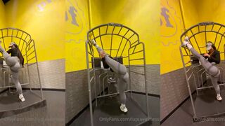 LupuWellness Tease Huge Melons in Must-Watch Leaked Fansly Video