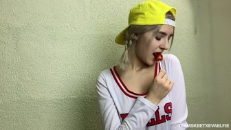 Eva Elfie Stars in Steamy Amateur Sex Tape Video