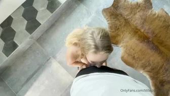 Littlepolishangel 在泄露的性爱视频中让她的阴道喷出大量液体