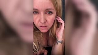 Do You Like Your Women A Little Bit Older? F42 [Reddit Video]