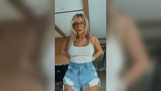 Corinna Kopf Nude Onlyfans Leaks Talking on Cam