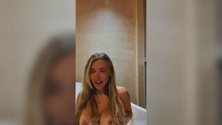 Corinna Kopf Nude Onlyfans Leaks teasing in the bath tub