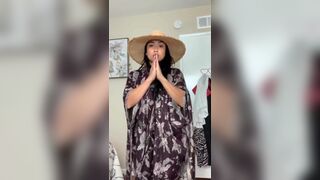 Elizabeth Pelayo Dances with Huge Nipples Topless Onlyfans Video