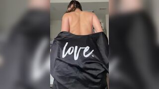 Your POV When I See You Come Home [video] [Reddit Video]