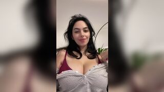 Shiftymine Ripping Her Top And Shaking Her Big Boobs Onlyfans Leaked Video