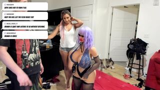 How Twitch Streamer With Dreads Hair Lifts Top Accidentally Shows Nipples Video Leaked