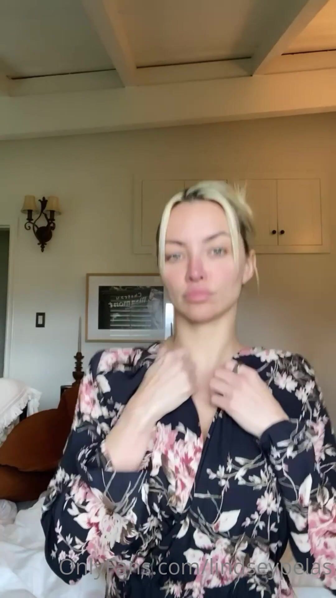 Lindsey Pelas Teasing Till Someone Undress Her Onlyfans Leaked Tape