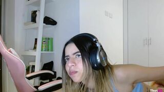 Kimmikka Having Porno While Streaming On Twitch