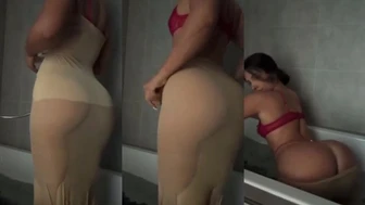 Melimtx Strips Seductively In Her Bathtub For Leaked Clip