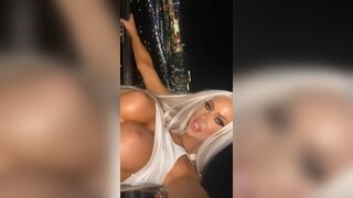 Instagram Star Blowjob for a Fan