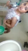Sexy Indian girl Shanaya made her nude video in the bathroom
