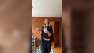 Lip syncing with midriff
[Reddit Video]