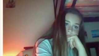 Omegle Young Teen Shows Her Boobs To A Stranger