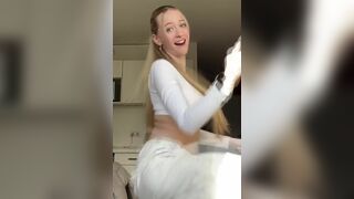 Sophia Diamond Amazing Tiktok Bikini BA Snapchat Photos And Tape