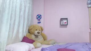 Hannapowns Insane Masturbation Till Loud Orgasm