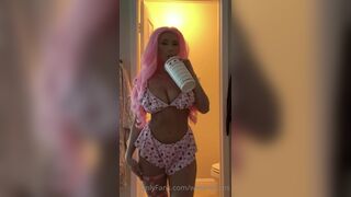 Wettmelons Pink Hair Sexy Girl Onlyfans Leaked Video