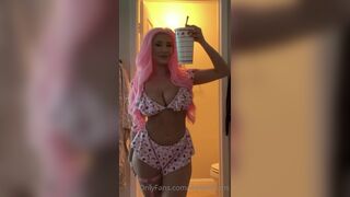 Wettmelons Pink Hair Sexy Girl Onlyfans Leaked Video