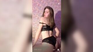 Sexy teens kissing and licking juicy pussy on periscope