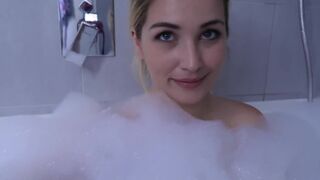 Stepanka Nude YouTuber Bath Tease Video