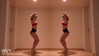 Waveya Ari Twerking Youtuber Amazing Dancing Video