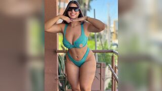 Curvy Chick Bikini Try On Cam Leaked Video