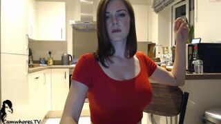 Miss Alika White Curvy Milf Gets Horny At Live Stream